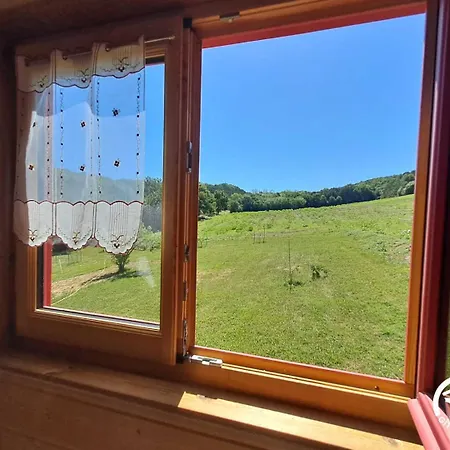 Holiday home La Roulotte Du Tonnelier