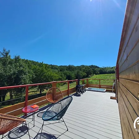 La Roulotte Du Tonnelier Holiday home *